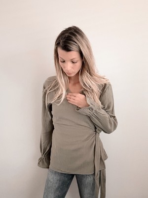 Overslagblouse – Olive from Glow - the store