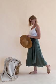 Wrap skirt via gust.