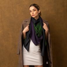 Peacock Blue and Green Ombré Cashmere Scarf van Heritage Moda