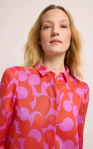 Blouse Graphic Dots from Het Faire Oosten