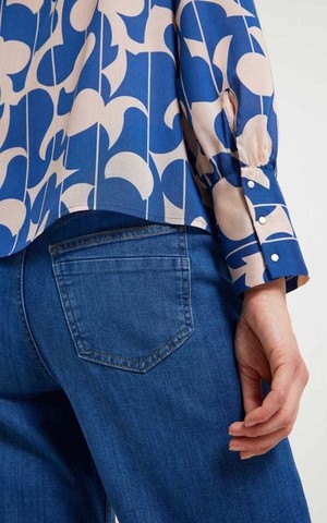 Blouse Graphic Dots from Het Faire Oosten
