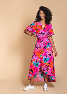 Rosa Maxi Dress in Pink Graphic Floral Print van Hide The Label
