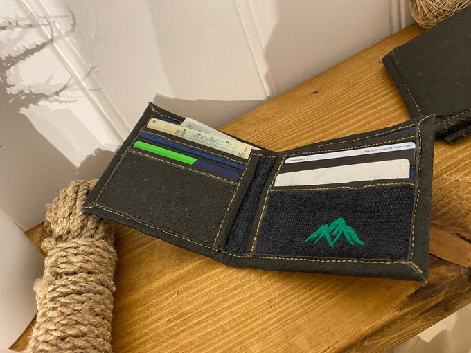 Black Wallet - Pinatex and hemp Vegetarian wallet made out from all natural fibres - Black or Brown - 100% plant fabrics, vegan friendly from Himal Natural Fibres