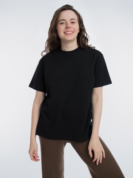 Oversized t-shirt from Honest Basics