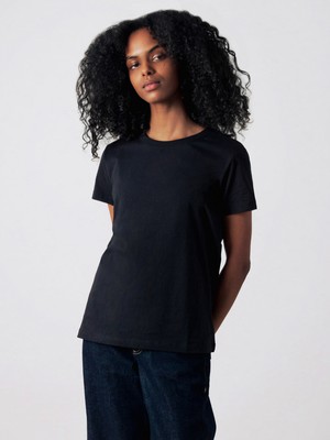 T-shirt dames from Honest Basics