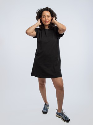 Wijdvallende t-shirt jurk from Honest Basics