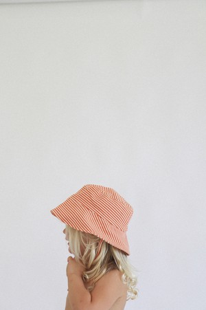 Vali Hat – Mandarin from Ina Swim