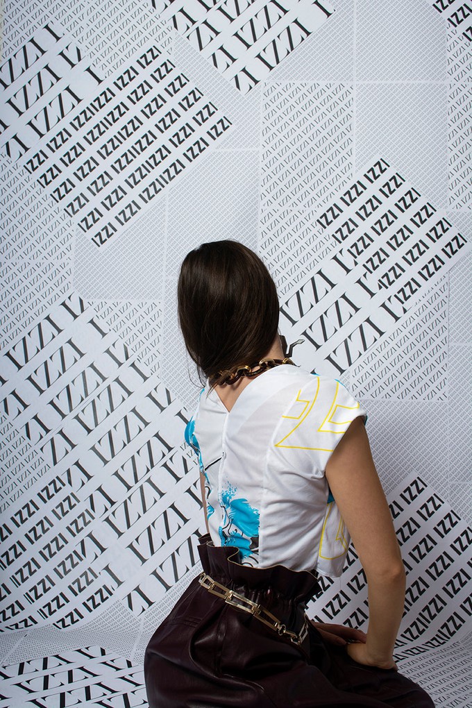 Sporttop style wit from IZZI Label