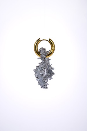 Het Fuzzy Pentagon - gouden ring from IZZI Label