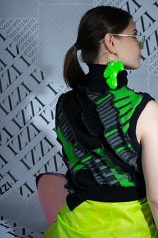 Groen zwarte top van IZZI Label