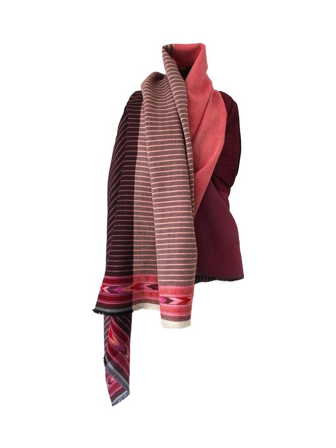 Light Wool Cape Fusion Red from JULAHAS