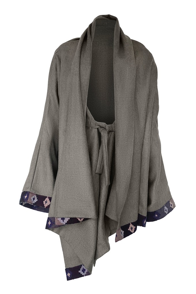 NEW! Wool Cape Coat Cocoon Taupe from JULAHAS