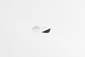 Mini leaf stud earrings silver from Julia Otilia