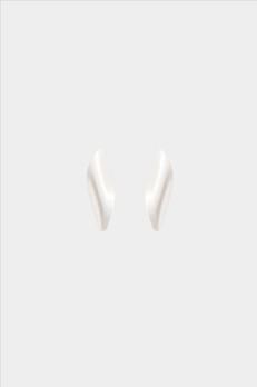 Swirling wind stud earrings silver via Julia Otilia
