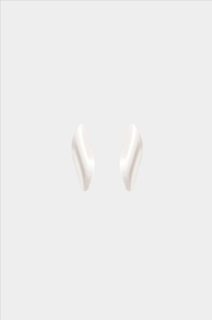 Swirling wind stud earrings silver | B-SELECTION from Julia Otilia