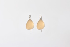 Singö | matte earrings gold plated from Julia Otilia