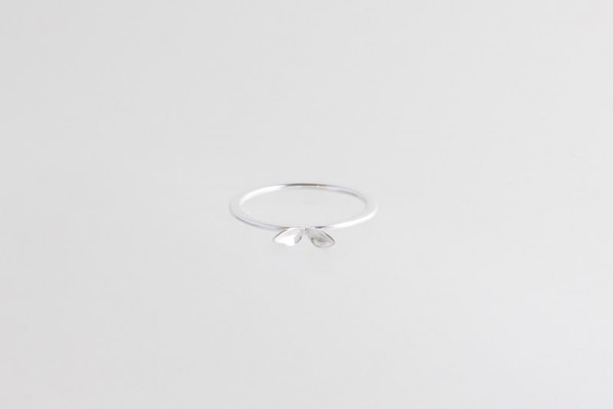 Sprout leaf ring silver SALE from Julia Otilia