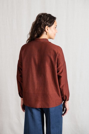 Organic cotton blouse Hawali Rum-Raisin from Jyoti - Fair Works