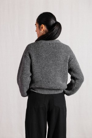 Baby-Alpaka Strickcardigan Aipena Dunkelgrau from Jyoti - Fair Works