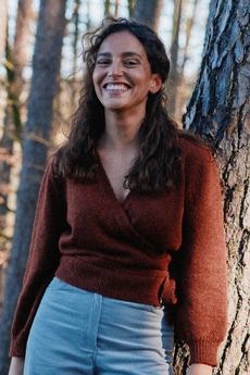 Baby-Alpaka Wickelcardigan Abancay Kastanie via Jyoti - Fair Works