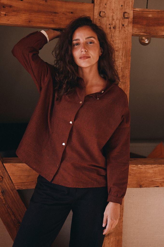 Organic cotton blouse Hawali Rum-Raisin from Jyoti - Fair Works