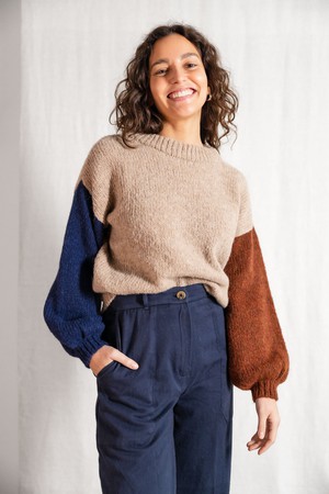 Baby-Alpaka Strickpullover Lupuna Colorblock Sand from Jyoti - Fair Works