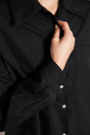Organic cotton shirt Aasha Black from Jyoti - Fair Works