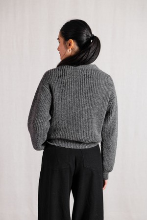 Baby-Alpaka Strickcardigan Aipena Dunkelgrau from Jyoti - Fair Works