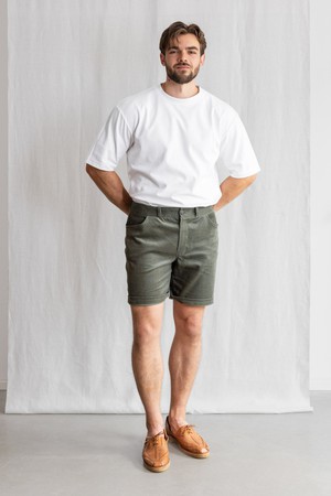 Organic cotton corduroy shorts Gauri Pistachio from Jyoti - Fair Works