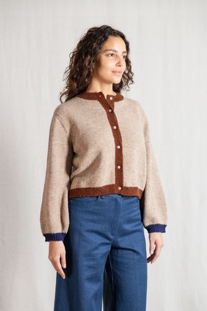 Baby-Alpaka Strickcardigan Sullana Colorblock Sand from Jyoti - Fair Works