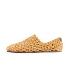 Butterscotch Bamboo Wool Slippers van Kingdom of Wow!