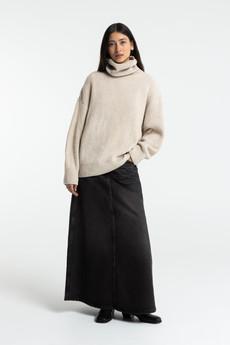 AMIRAH | VILMA BROWN BLACK WORN via Kings of Indigo