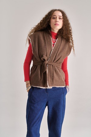 GEORGIE Reversible Recycled Fleece Gilet - Sand from KOMODO