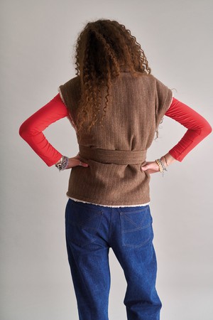 GEORGIE Reversible Recycled Fleece Gilet - Sand from KOMODO