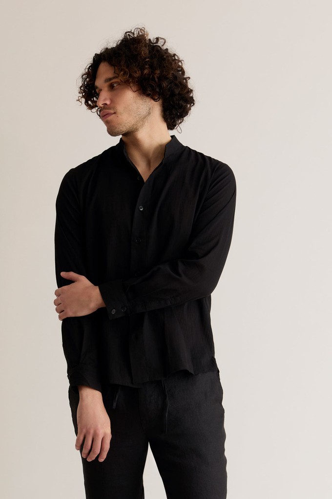 MYTHOS - Organic Cotton Grandad Shirt Black from KOMODO