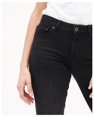 Amy Bootcut Faded Black from Kuyichi