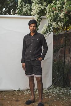 Sonder Panelled Shirt & Hem Detail Shorts van Lafaani