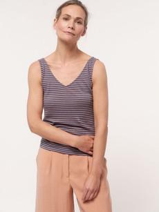 Striped top with V-neck via LANIUS