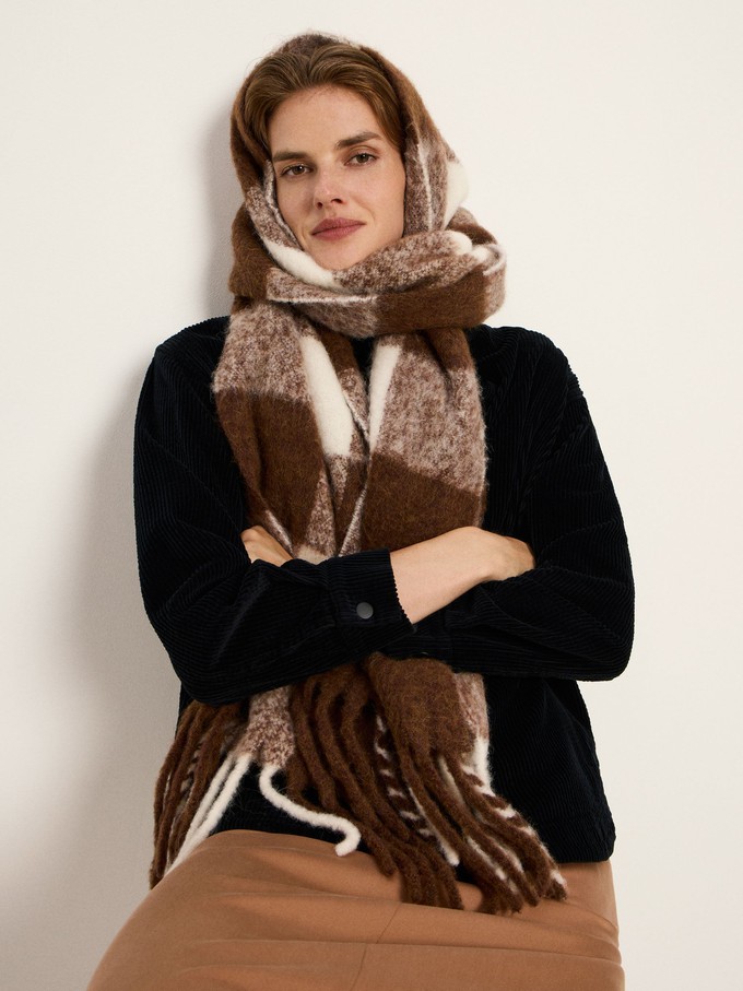 Check scarf from LANIUS Check scarf from LANIUS