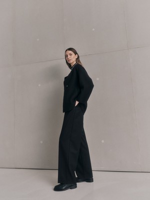 pleated trousers (GOTS) from LANIUS