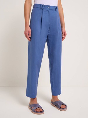 Trousers with pleat from LANIUS