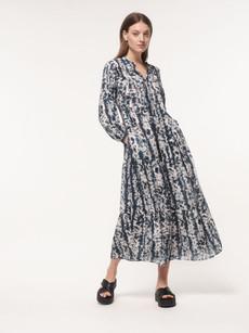 Maxi dress print batik via LANIUS