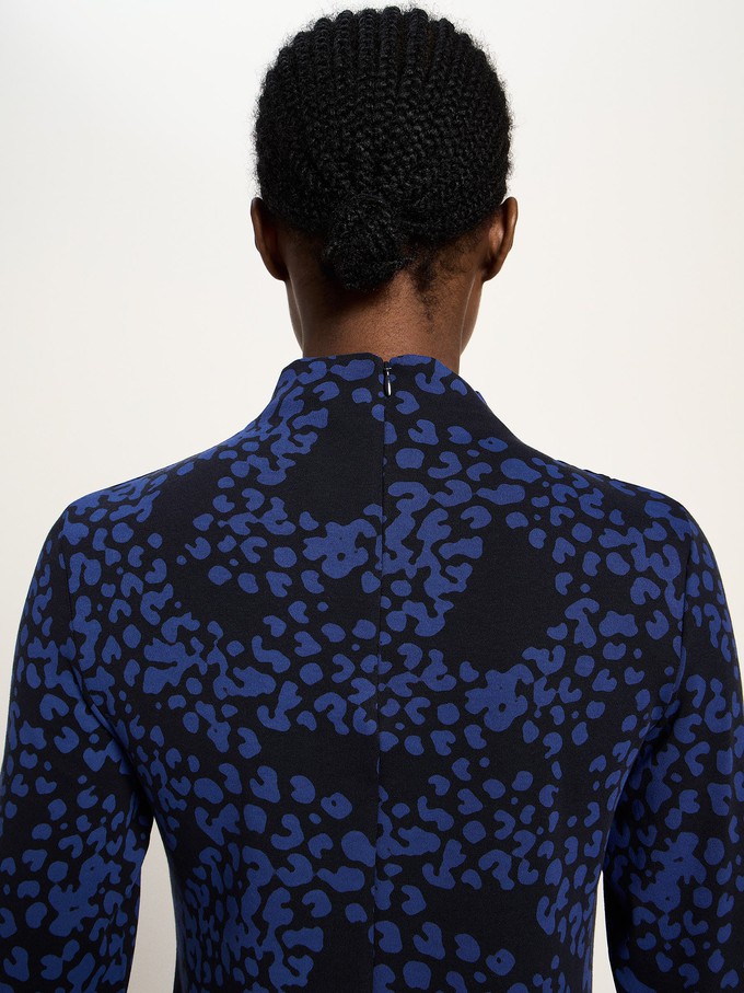 Shirt with stand-up collar from LANIUS