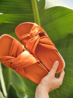 Knot mules from LANIUS