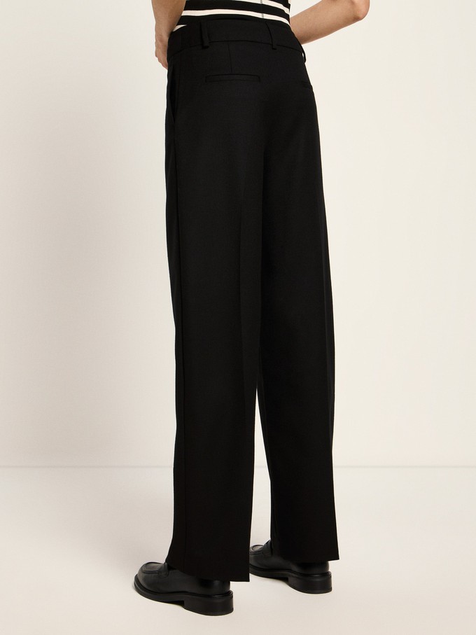 pleated trousers (GOTS) from LANIUS