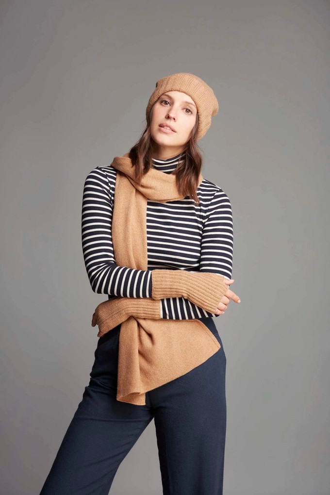 Ribbed Cashmere Wristwarmers from Lavender Hill Clothing