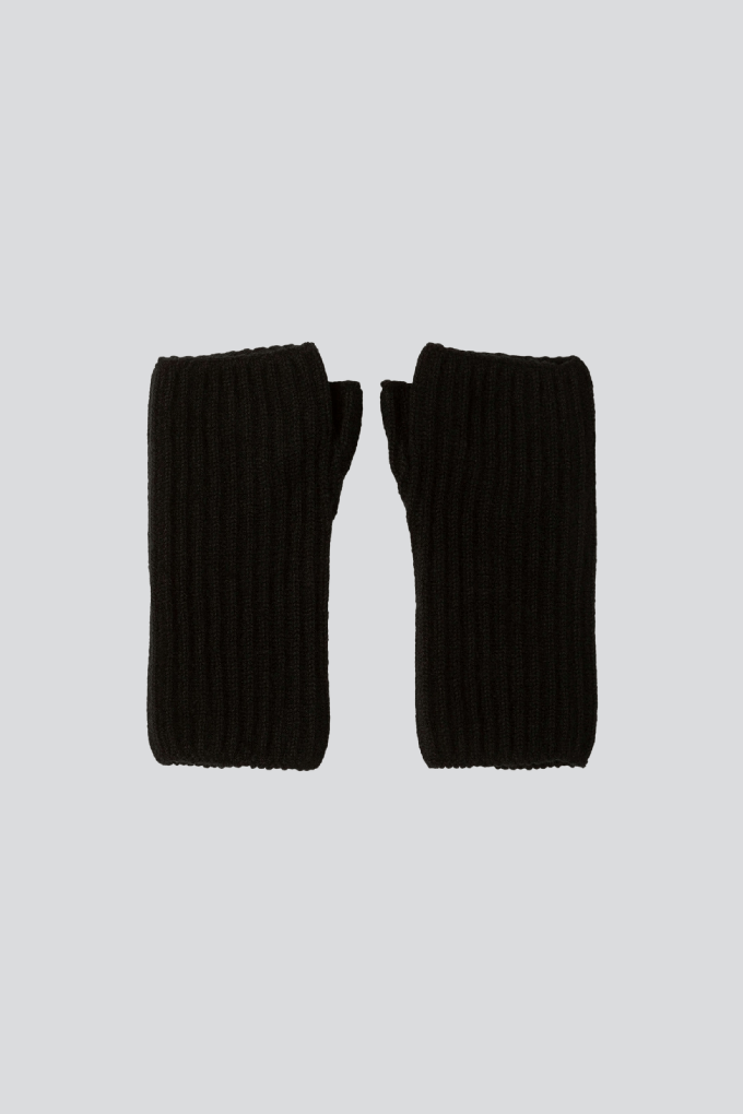 Ribbed Cashmere Wristwarmers from Lavender Hill Clothing