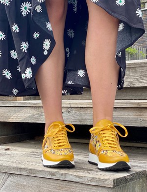 Kara sneaker Klimt The Kiss geel from LINKKENS