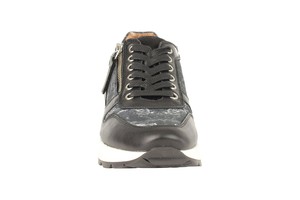 Kara sneaker Mountain by Adrianna Dieleman from LINKKENS