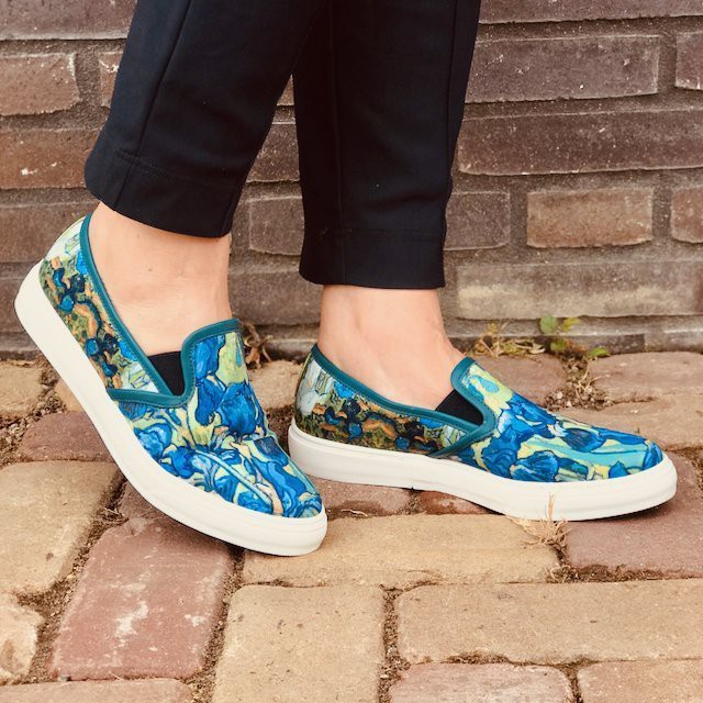 Ambra slip on sneaker met de Irissen van Vincent van Gogh from LINKKENS